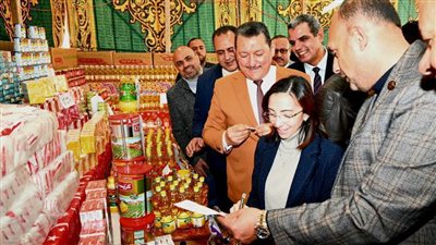 افتتاح معرض 