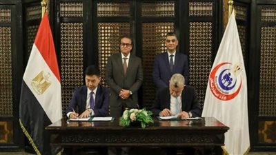 وزير الصحة يشهد توقيع بروتوكول لأول مصنع لإنتاج أجهزة الموجات فوق الصوتية بمصر