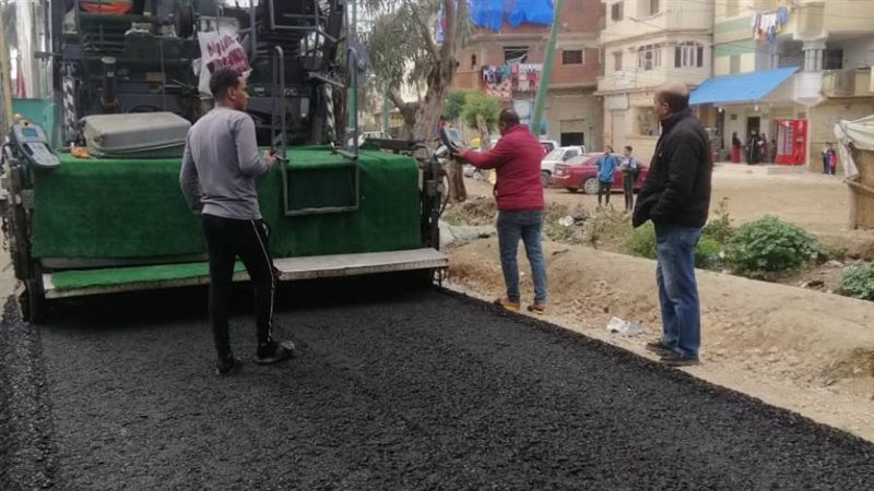 جانب من أعمال الرصف