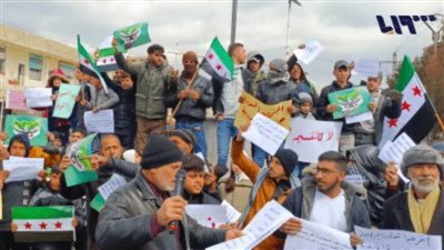 عاجل.. سكان جنوب سوريا ينتفضون ضد رئيس وزراء الاحتلال