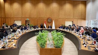 عبداللطيف: التوسع في برنامج محو الأمية ليشمل 20 محافظة