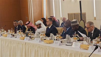 الصحة في مائدة مستديرة حول آليات التمويل الإسلامي في تعزيز الاستثمار بالصحة العالمية