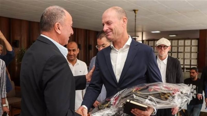 اجتماع الخطيب وييس