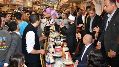 وزير الأوقاف يشارك في إفطار المطرية وسط استقبال حافل من الاهالي