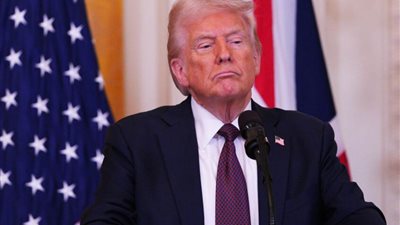 عاجل.. ترامب يأمر بتفكيك مؤسسة إعلامية ممولة من الحكومة الأمريكية