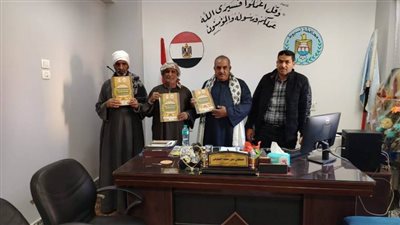 محافظ أسيوط يعلن تسليم عقود تقنين أراضي أملاك دولة لعدد من المواطنين بمركز أبنوب