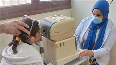 جامعة بنها تنظم قافلة طبية بمدرسة ابتدائية بكفر شكر 