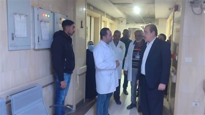 نائب وزير الصحة يُشيد بالأطقم الطبية بالبدرشين ويحيل إدارة مستشفى الحوامدية للتحقيق
