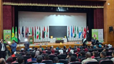 منتدى الشباب العربي الإفريقي الرابع عشر يطلق أنشطة سياحية وبيئية بالأقصر