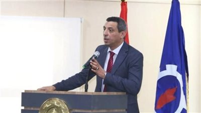 محافظ السويس يعقد اجتماع لجنة البت لتقنين أوضاع الأراضي والمباني