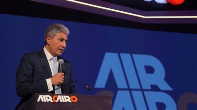  السياحة والآثار والطيران المدني: 