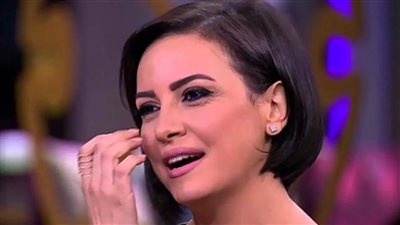 ريهام عبد الغفور تنهار باكية على الهواء وتوجه رسالة مؤثرة لوالدها الراحل