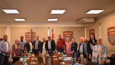 الدكتور أحمد الشافعي يتسلم مهام عمله مديرًا عامًا لأندية الزهور