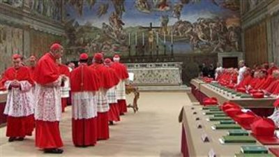 الفاتيكان: تعليق الاتصالات والإنترنت غدا قبل انتخاب البابا الجديد