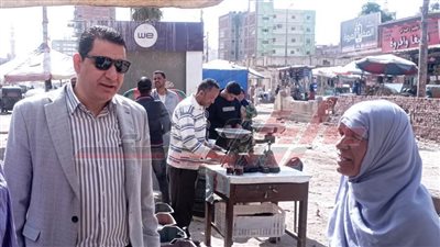 محمد حسانين يتابع رفع الإشغالات من شوارع سيدي سالم