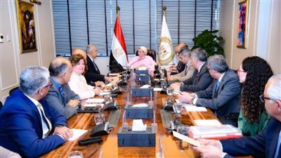 وزيرة البيئة تدعو لإطلاق حوار بيئي لرجال الأعمال المصريين 