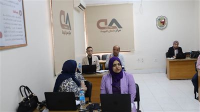 ورشة عمل لاعتماد المعايير الأكاديمية لعدد ٤٠ برنامجا دراسيا بكليات جامعة سوهاج الأهلية