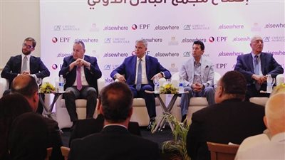 وزير الشباب والرياضة ومحافظ الإسكندرية يشهدان المؤتمر الصحفي للبطولة الدولية للبادل ويفتتحان ملاعب سبورتنج 