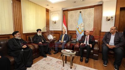 محافظ كفر الشيخ يستقبل وفد الكنيسة للتهنئة بعيد الأضحى المبارك