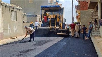 استكمال أعمال رصف شوارع أبو المطامير بتكلفة استثمارية 9,5 مليون جنيه