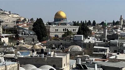 محافظة القدس: الاحتلال يستغل التوتر الإقليمي لتوسيع الاستيطان وعزل المدينة