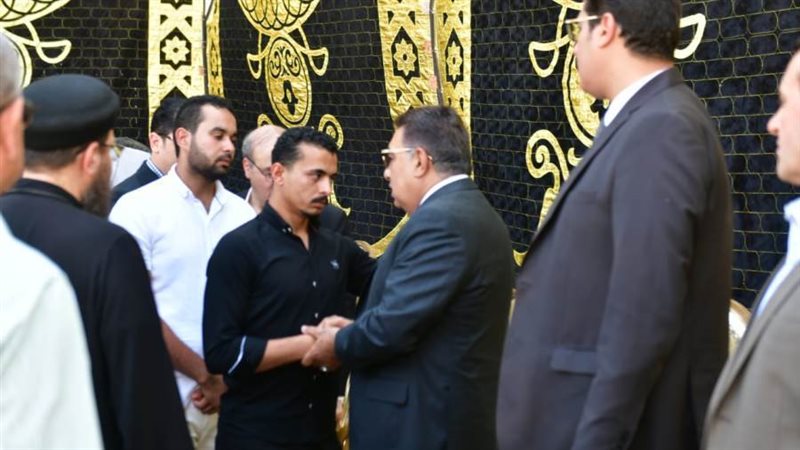 تقديم العزاء للأسرة