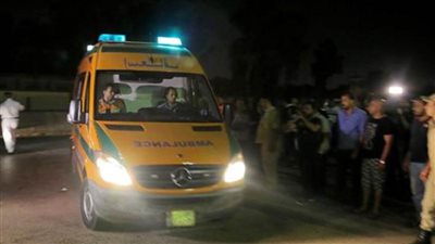 مصرع 5 أشخاص وإصابة 9 آخرين في حادث تصادم سيارتين بسوهاج