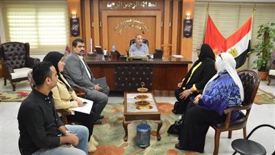 رئيس الإدارة المركزية لوحدات السكان بوزارة التنمية المحلية تزور مجلس مدينة بورفؤاد| تفاصيل 