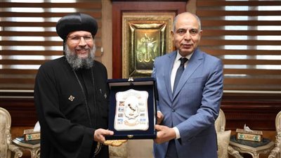 محافظ المنيا يستقبل أسقف إيبارشية ديرمواس ودلجا