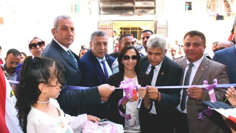 محافظ البحيرة تفتتح