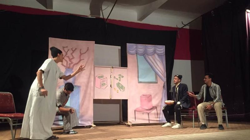 تدشن مشروع مسرح الاستفهام