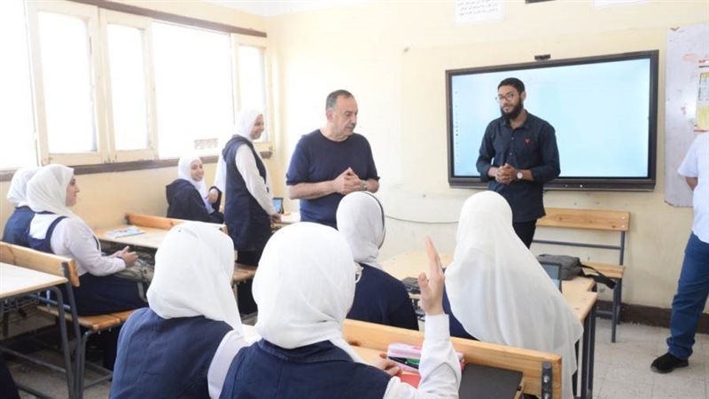 محافظ أسيوط يتابع