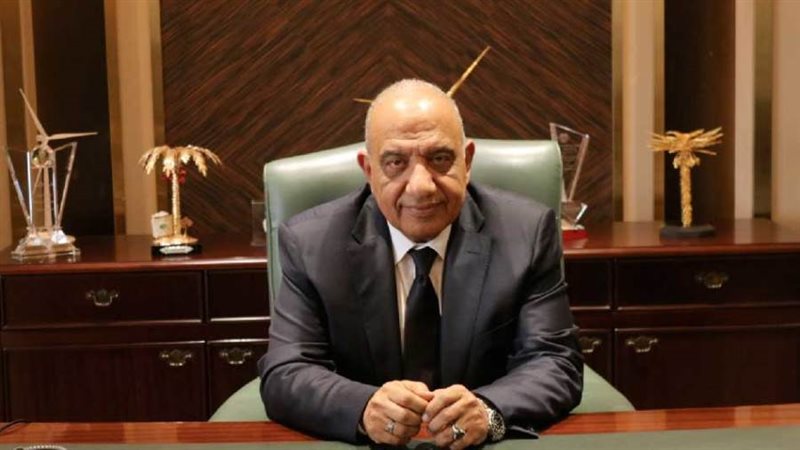 الدكتور محمود عصمت