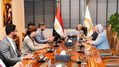 وزيرة البيئة تلتقي أمين عام رابطة الجامعات الإسلامية وتبحث سبل التعاون المشترك