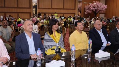 بحضور وزير الشباب والسفيرة نبيلة مكرم.. مؤسسة فاهم تدشن مبادرة 