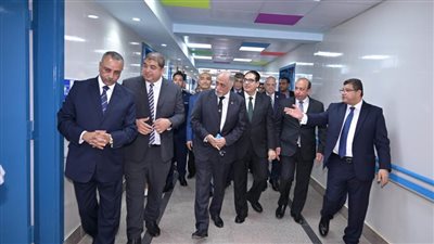 أمانة العاصمة بمستقبل وطن تسلم وحدة الغسيل البرتوني لمستشفى أبوالريش للأطفال