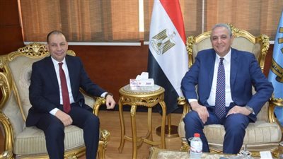 بالصور.. مدير أمن الغربية يلتقي المحافظ  للتهنئة بالعيد القومي الــ226