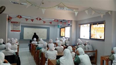 تحت شعار «أكتوبر ذاكرة أمة».. «خريجي الأزهر» بمطروح تنظم ندوة توعوية لطالبات مدرسة التمريض 