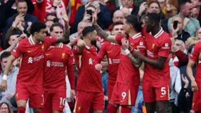 زحام النجوم في ليفربول يغري عمالقة الكالشيو