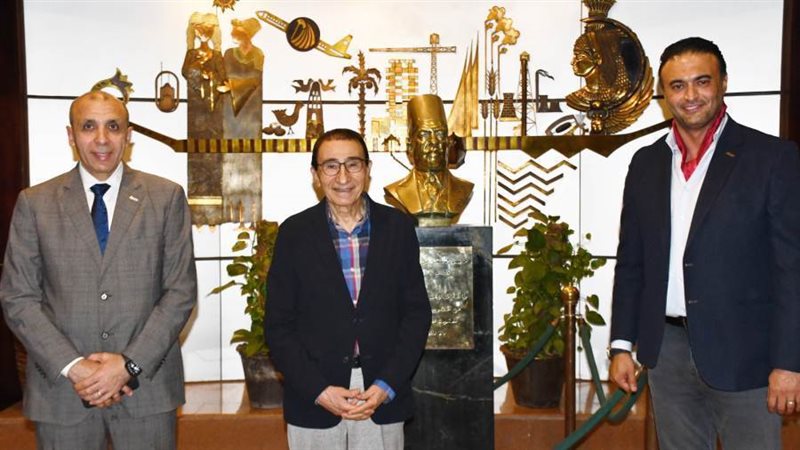 د. عبد المنعم عمارة