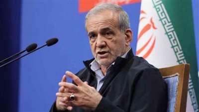 الرئيس الإيراني: لا يمكن لأي قوة أن تقف في وجه شعبنا الموحد