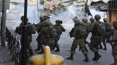 الاحتلال الإسرائيلي يطلق الرصاص الحي على الفلسطينيين