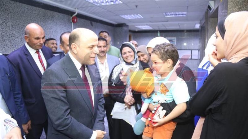 المحافظ يطمئن علي