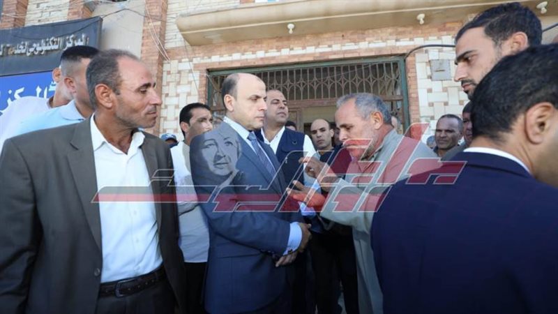 جولة المحافظ