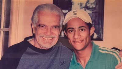 محمد رمضان في بيت عمر الشريف مع عائلته ‏