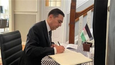 سفير مصر فى لاهاى يؤكد اهتمام القيادة السياسية بربط المصريين في الخارج بوطنهم