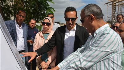 نائب محافظ البحيرة يتابع مشروعات مياه الشرب والصرف الصحي بمركز بدر 