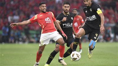 قمة السوبر .. ساعة من اللعب والنتيجة سلبية بين القطبين