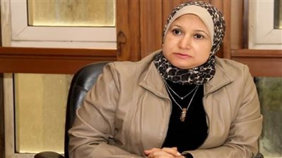 نقيب التمريض تشكر السير مجدي يعقوب لتقديره المهنة