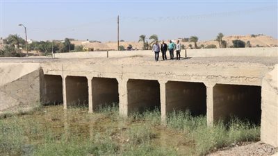 سكرتير بني سويف يتفقد مخر سيل سنور وبحيرات التجميع استعدادا لموسم الأمطار